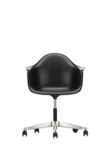 Eames Plastic Armchair PACC från Vitra - Deep black - Jacobsen Plus