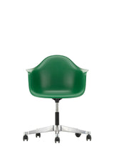 Eames Plastic Armchair PACC från Vitra - Emerald - Jacobsen Plus