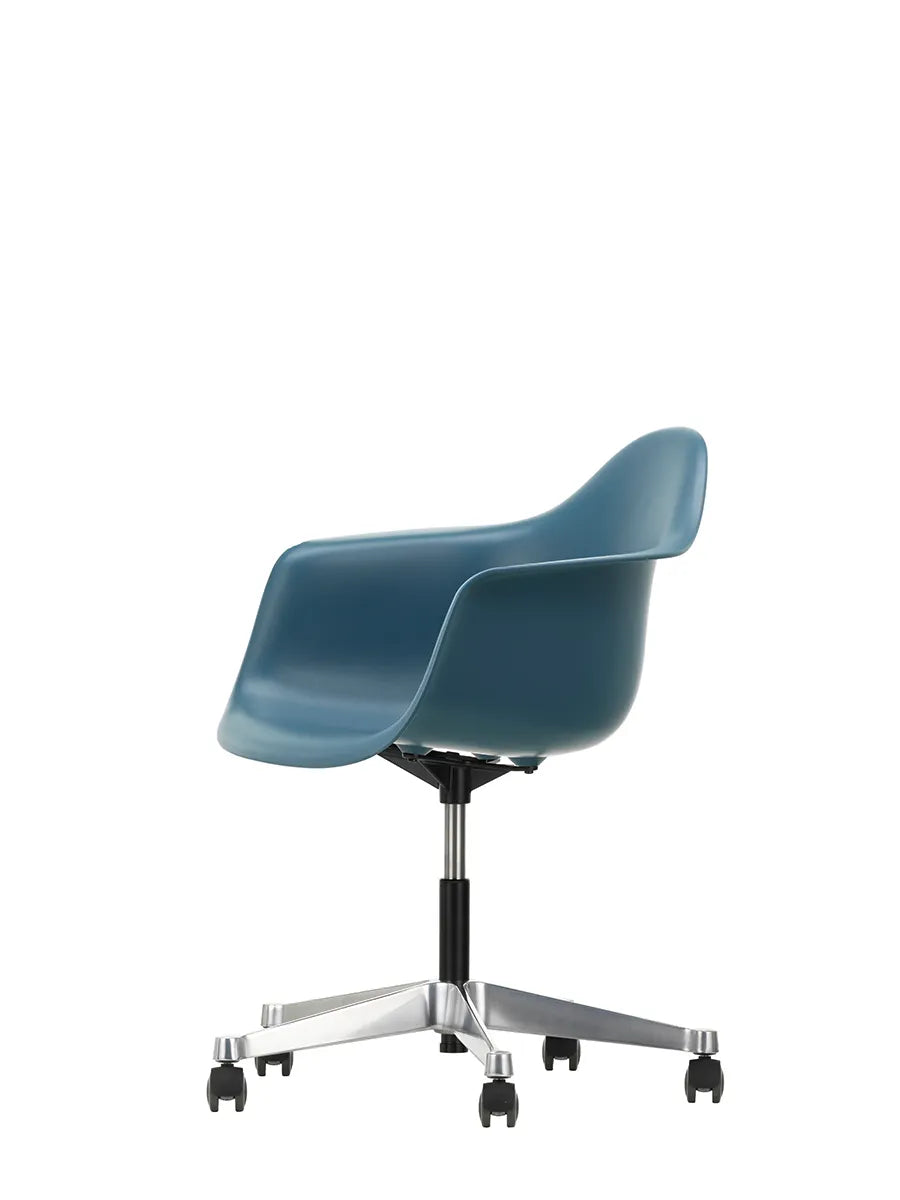 Eames Plastic Armchair PACC från Vitra - 18 - Jacobsen Plus