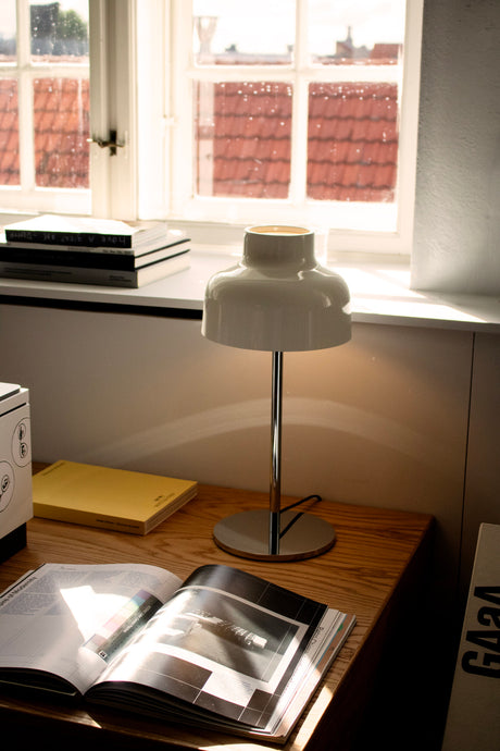 Santa & Cole - M64 bordslampa - Ultramarinblå aluminium - Jacobsen Plus