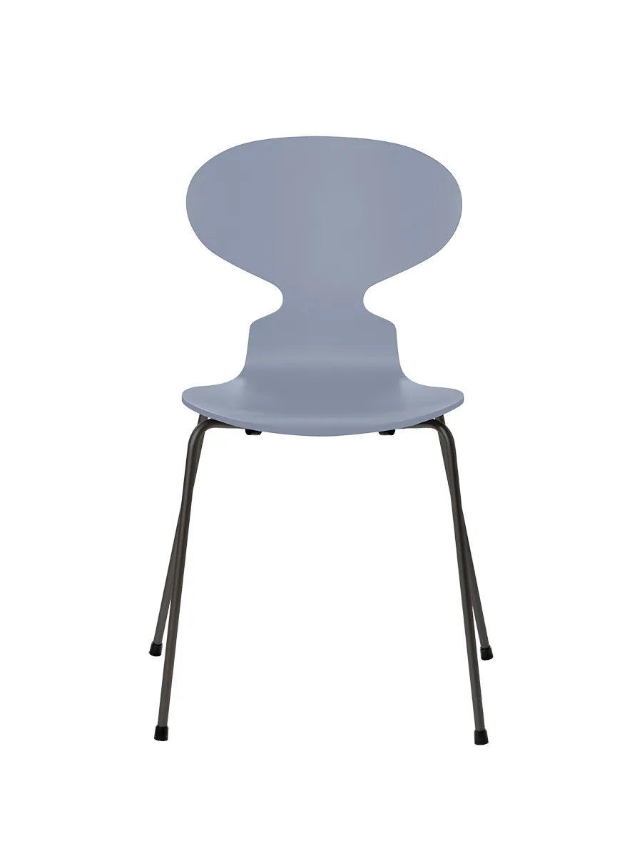 3101 Myren Stol lackad av Arne Jacobsen
