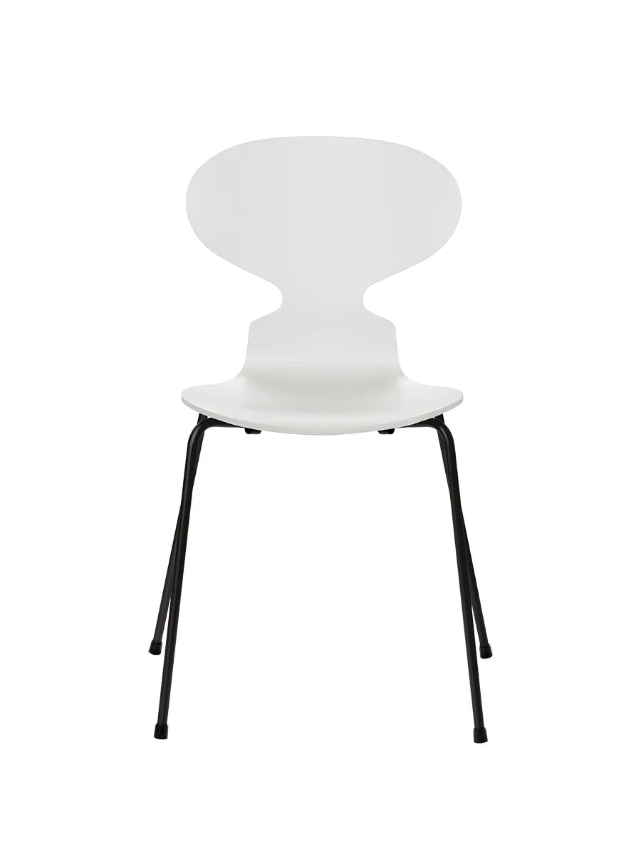 3101 Myren Stol lackad av Arne Jacobsen - Vit / Svart - Jacobsen Plus