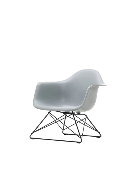Eames Plastic Armchair LAR, svartlackerad från Vitra - Vallmoröd - Jacobsen Plus
