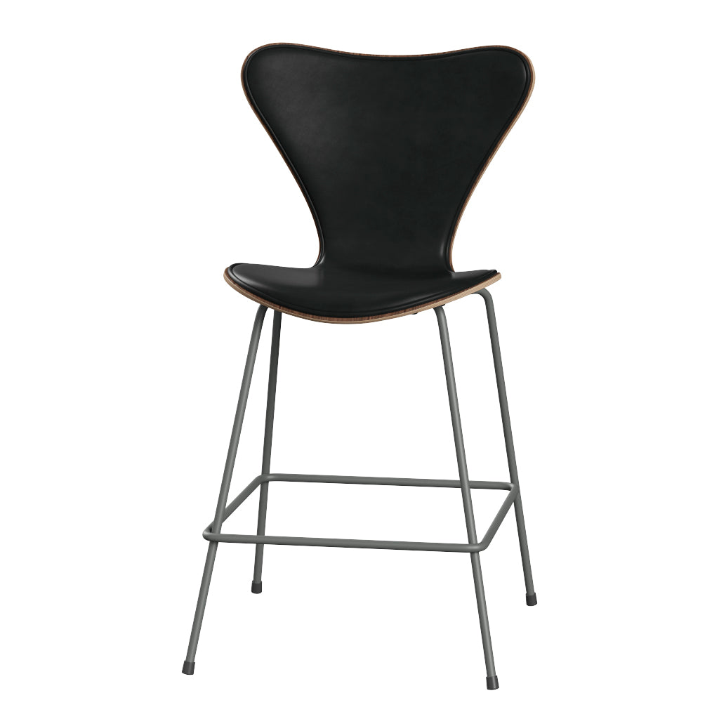 Fritz Hansen - 3187 låg barstol, naturfanér och frampolstrad i Grace läder - Valnöt - Svart læder - Silver Grey stel - Jacobsen Plus