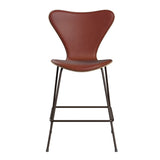 Fritz Hansen - 3187 låg barstol, naturfanér och frampolstrad i Grace läder - Valnöt - Kastanjebrun læder - Brown Brons stel - Jacobsen Plus