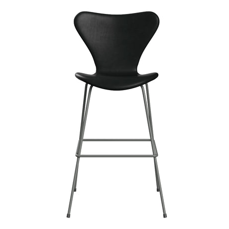 Fritz Hansen - 3197 hög barstol, helklädd i Grace-läder - Svart læder - Krom stel - Jacobsen Plus