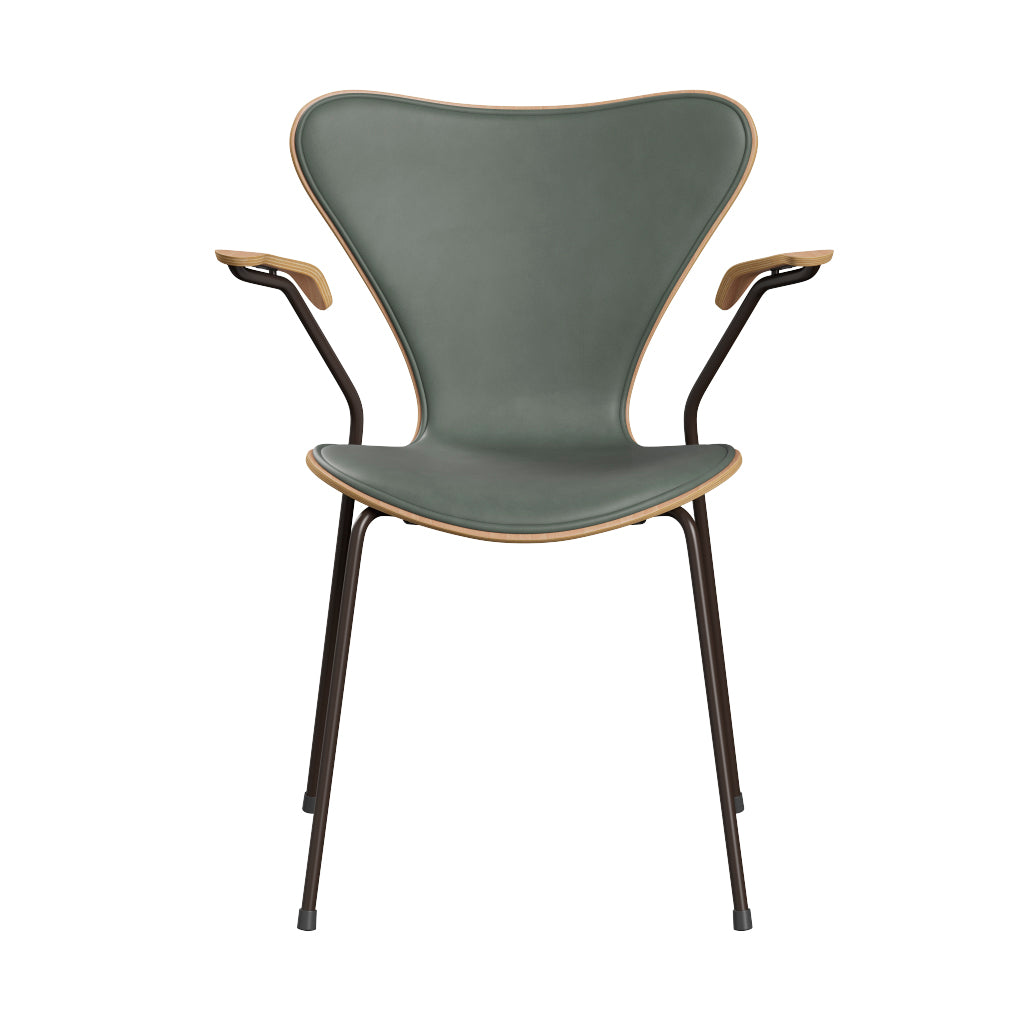 Fritz Hansen - 3207 Stol med armstöd, naturfanér och frontklädsel i Grace-läder - Bok - Concrete Grey læder - Brown Brons stel - Jacobsen Plus