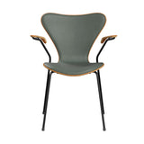 Fritz Hansen - 3207 Stol med armstöd, naturfanér och frontklädsel i Grace-läder - Kirsebær - Concrete Grey læder - Svart stel - Jacobsen Plus