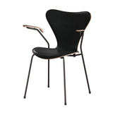 Fritz Hansen - 3207 Stol med armstöd, naturfanér och frontklädsel i Grace-läder - Mørkbejdset eg- Svart læder - Brown Brons stel - Jacobsen Plus
