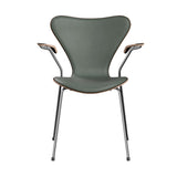 Fritz Hansen - 3207 Stol med armstöd, naturfanér och frontklädsel i Grace-läder - Mørkbejdset eg - Concrete Grey læder - Krom stel - Jacobsen Plus