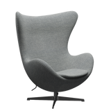 3316 Ägget loungestol, stomme i svart av Arne Jacobsen - Hallingdal - 116 White Grey - Jacobsen Plus