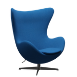 3316 Ägget loungestol, stomme i svart av Arne Jacobsen - Hallingdal - 723 Light Blue - Jacobsen Plus