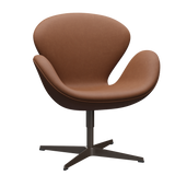3320 Svanen Loungefåtölj, stomme i brun brons av Arne Jacobsen - Haze læder - Walnut - Jacobsen Plus