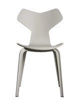 4130 Grand Prix med träben av Arne Jacobsen - Uden stoppning / Farvet ask / Nine grey - Jacobsen Plus