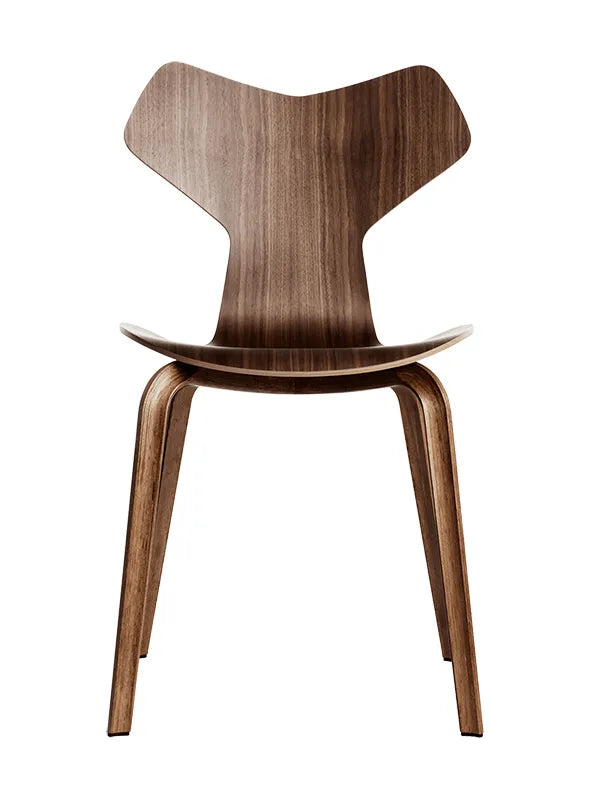 4130 Grand Prix med träben av Arne Jacobsen - Uden stoppning / Valnöt / Ingen färg - Jacobsen Plus