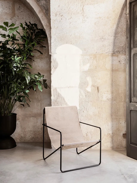 Desert Lounge Chair, svart från Ferm Living - Soil - Jacobsen Plus