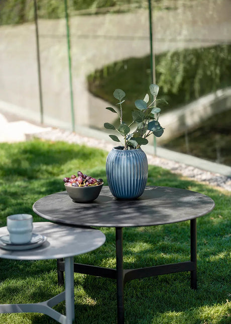 Twist Soffbord, stort från Cane-line - Lava grey / Black (keramik) - Jacobsen Plus