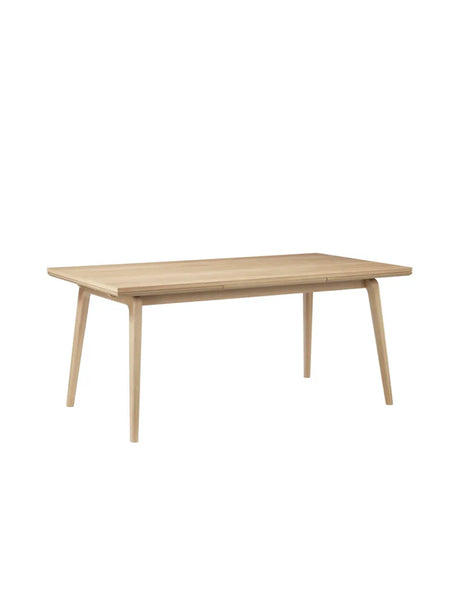 C65 Åstrup matbord med utdragsskiva, lackad ek från FDB Møbler - 90 x 170- 270 cm - Jacobsen Plus
