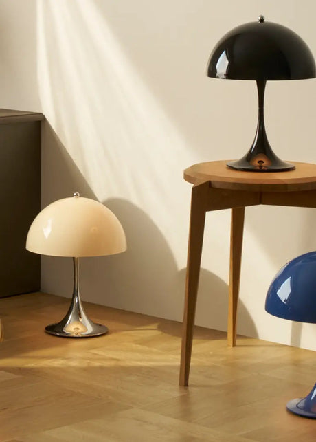 Panthella 250 Portable bordslampa, Krom Opal Beige av Verner Panton - 2 - Jacobsen Plus