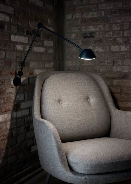 AQ01 vägglampa från Fritz Hansen - 2 - Jacobsen Plus