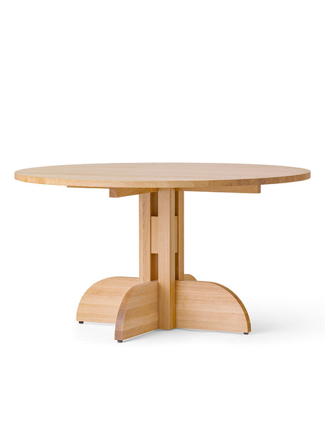 Audo Copenhagen - Puffin matbord, Ø140 cm - Lackerad egefiner - Jacobsen Plus