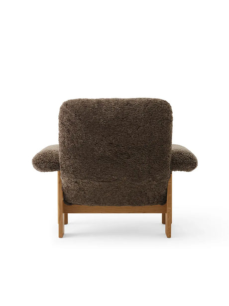 Brasilia Lounge-fåtölj, naturlig ek, fårskinn Root från Audo Copenhagen - 3 - Jacobsen Plus