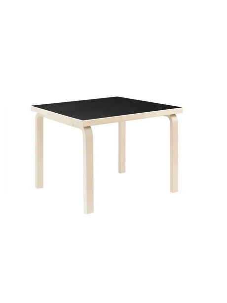 Aalto Barnbord Square från Artek - Birk - Jacobsen Plus