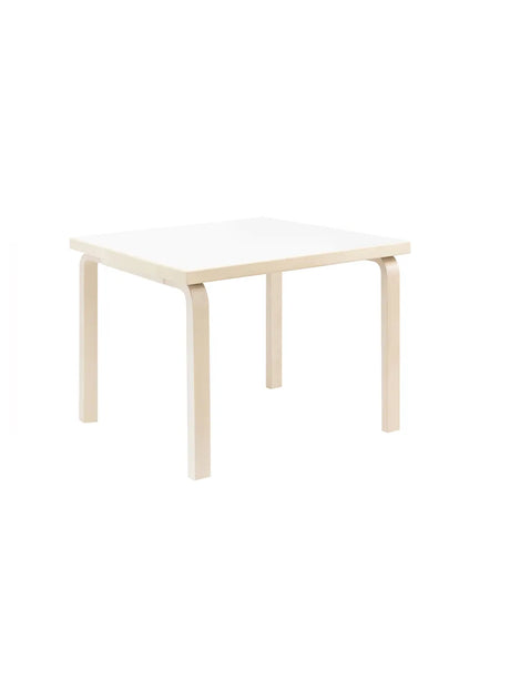 Aalto Barnbord Square från Artek - Birk - Jacobsen Plus