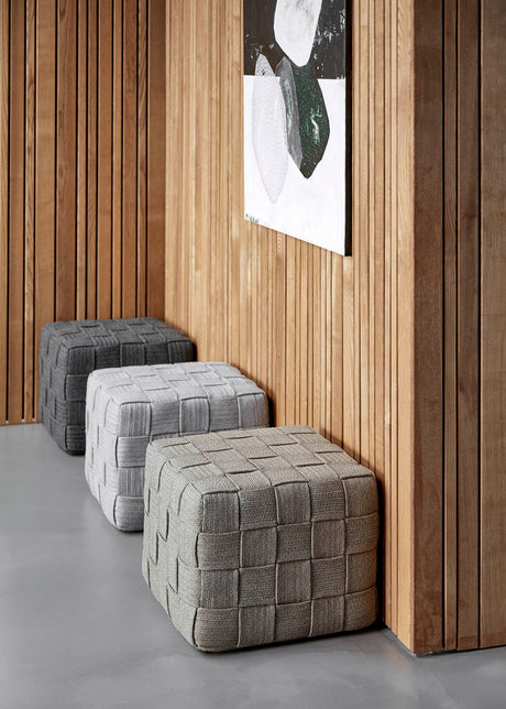 Cube Fotpall från Cane-line - Taupe - Jacobsen Plus
