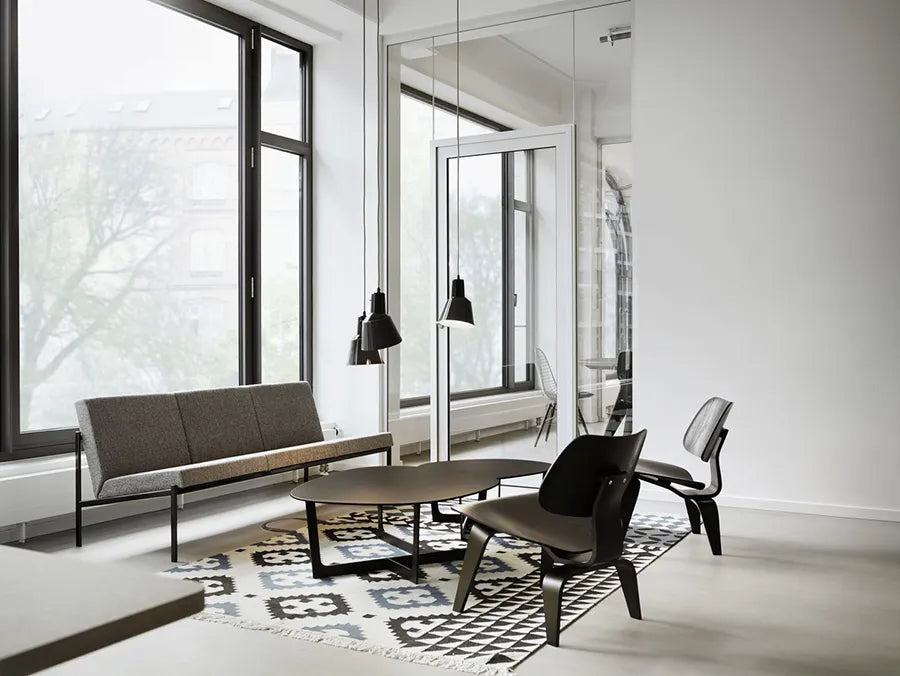 Plywood Group LCW, valnöt från Vitra - 4 - Jacobsen Plus