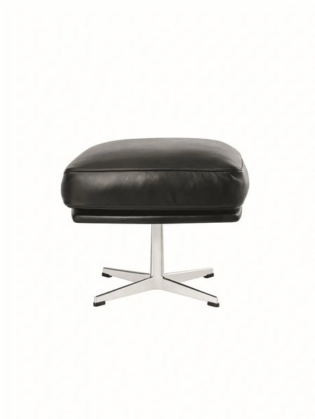 Oksen Fotpall av Arne Jacobsen - Aura læder (svart) / Base i børstet aluminium - Jacobsen Plus