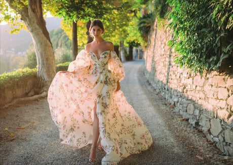 Monique Lhuillier: Dreaming of Fashion and Glamour från New Mags - 2 - Jacobsen Plus