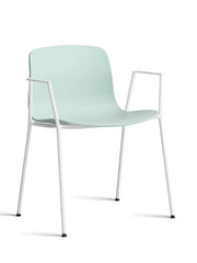 About a Chair AAC18 från Hay