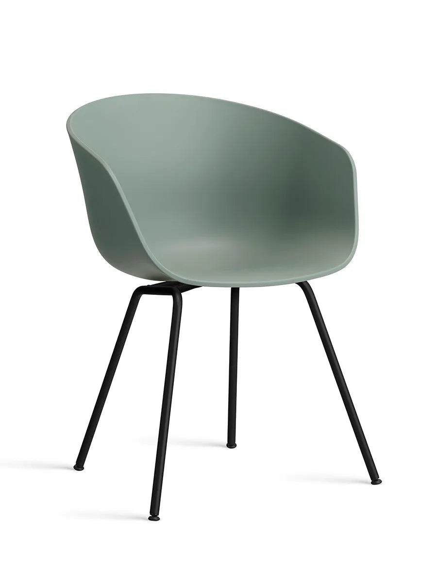 About a Chair AAC26 från HAY