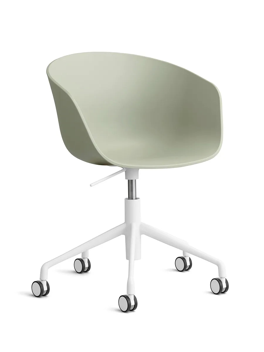 About a Chair AAC52 från Hay - Pastellgrön / Vit pulverlakeret aluminium - Jacobsen Plus