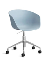 About a Chair AAC52 från Hay - Slate Blue / Polerad aluminium - Jacobsen Plus