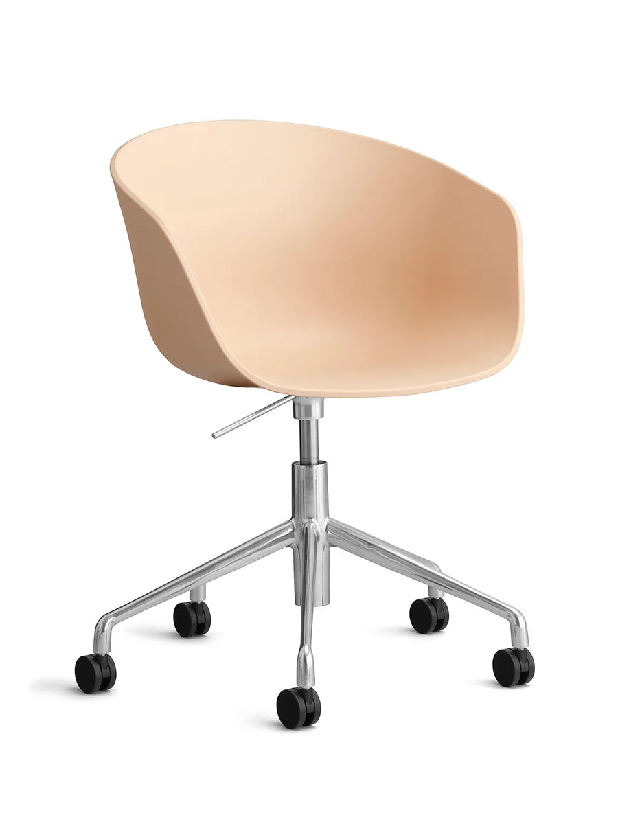 About a Chair AAC52 från Hay - 2 - Jacobsen Plus