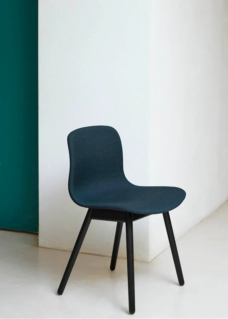About a Chair AAC13 från Hay - 2 - Jacobsen Plus