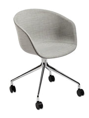 About a Chair AAC25 från HAY