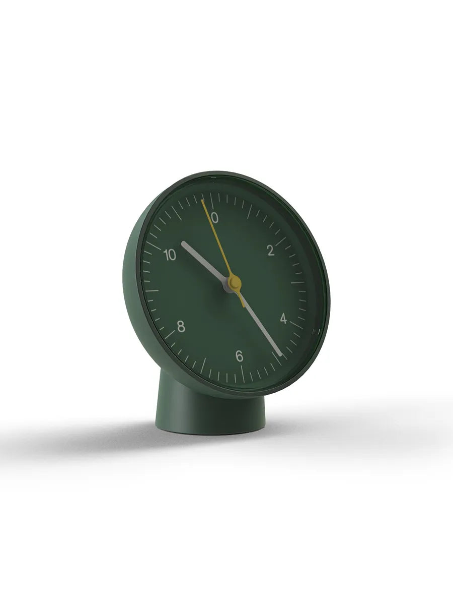 Bordsklocka från Hay - Green - Jacobsen Plus