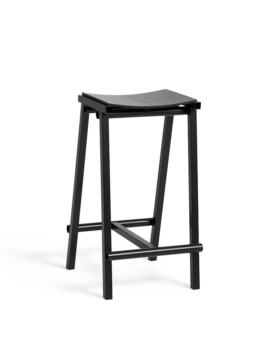 Taburete 8 Bar Stool, låg från Hay - Black - Jacobsen Plus