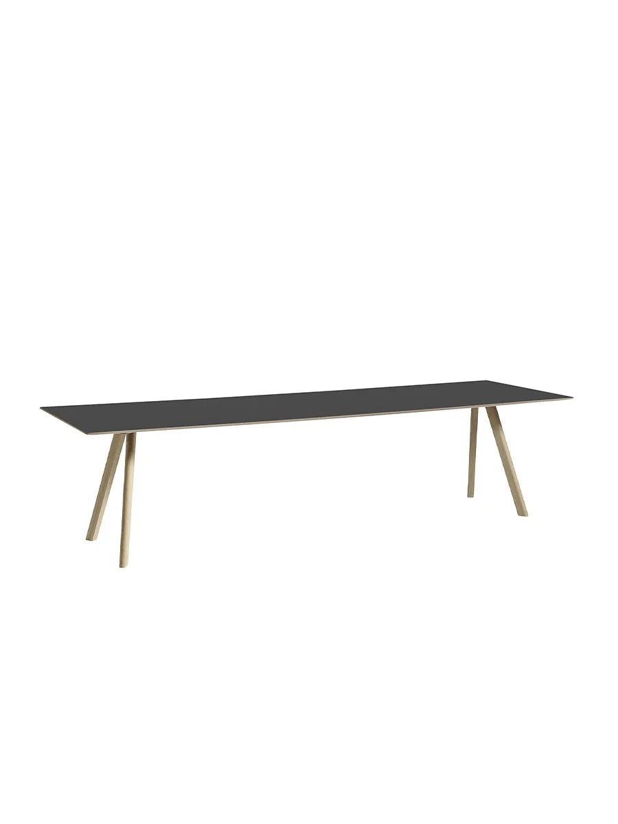 CPH30 bord, 300 cm från HAY - Svart linoleum / Lackerad eg / L: 300 x B: 90 x H: 74 cm - Jacobsen Plus
