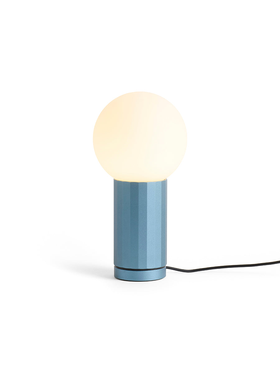 Turn On bordslampa från Hay - Blue - Jacobsen Plus
