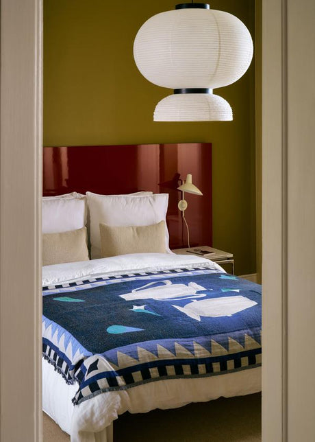 Momento Pläd JH46 från &Tradition - Midnight Blue - Jacobsen Plus