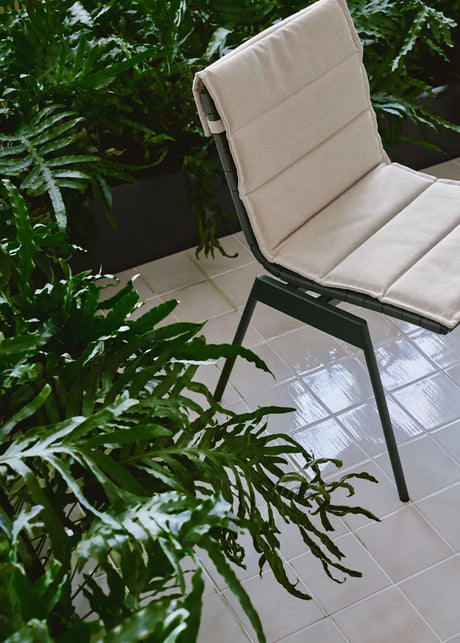 Ville Dyna till AV33/AV34 Trädgårdsstol från &Tradition - Sunbrella Heritage Papyrus - Jacobsen Plus
