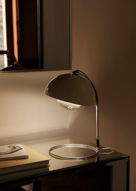 Flowerpot VP4 bordslampa av Verner Panton - Matt black - Jacobsen Plus