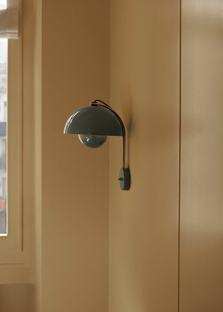 Flowerpot VP8 Vägglampa av Verner Panton - Steel Blue - Jacobsen Plus