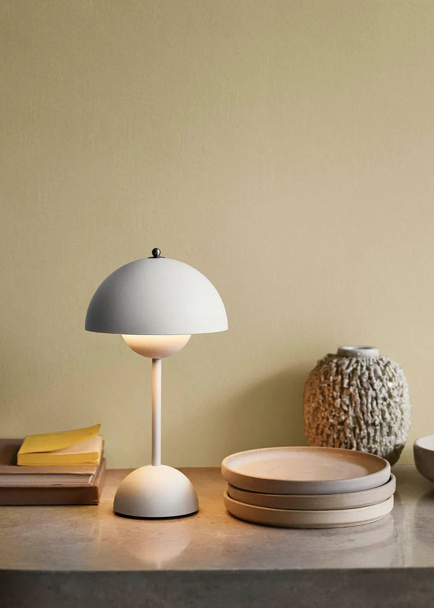 Flowerpot VP9 portabel bordslampa av Verner Panton - 3 - Jacobsen Plus