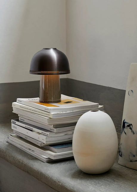 Raku SH8 portabel bordslampa från &Tradition - Beige Grey-Bronzed - Jacobsen Plus