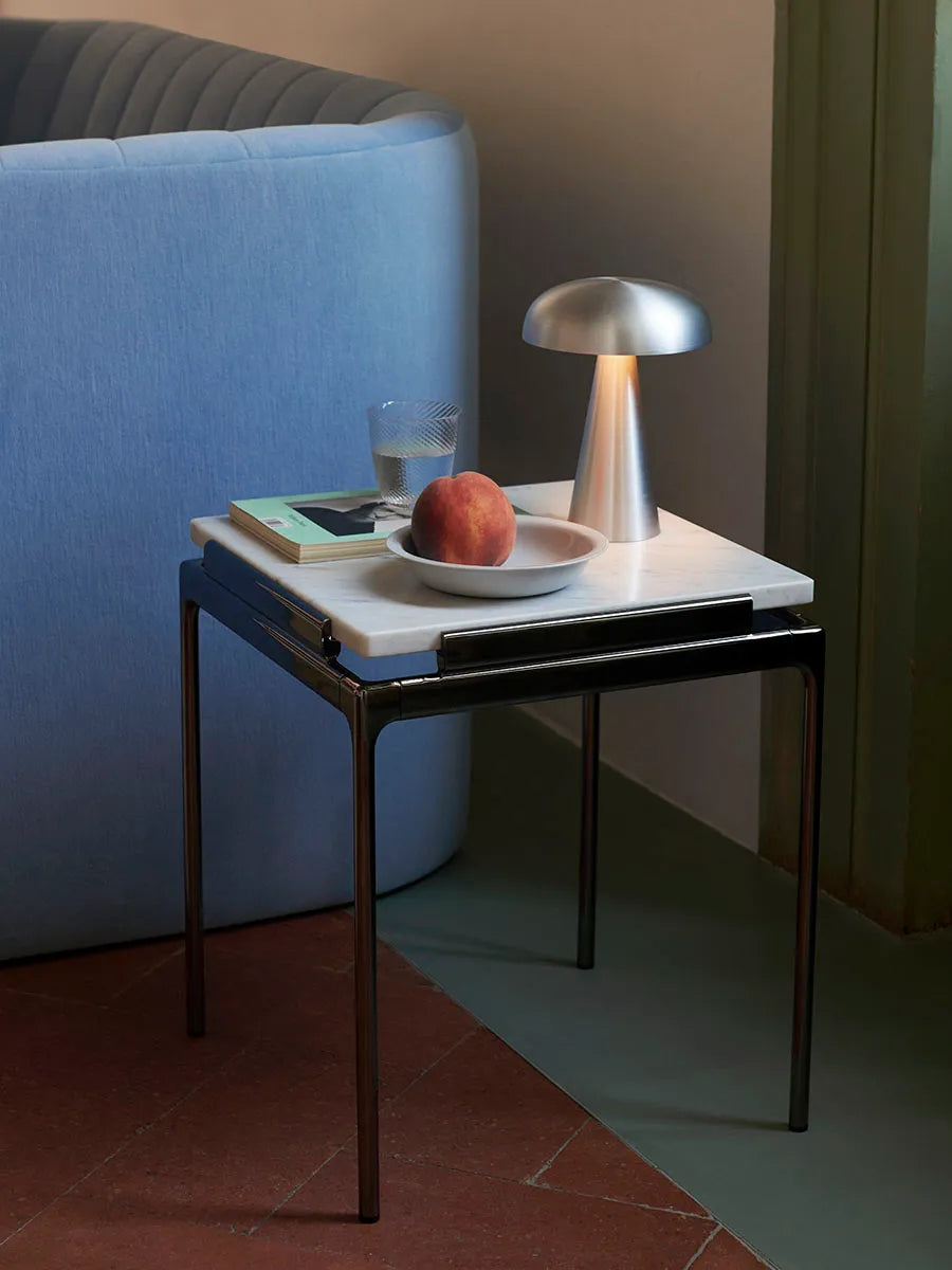 Sett LN11 Sidobord, bianco carrara marble/ mörk krom från &Tradition